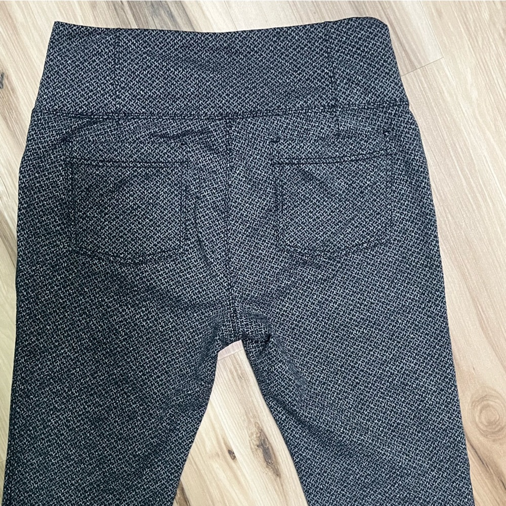 Athleta Gray/Black Skinny Slacks Size Medium - Picture 4 of 8